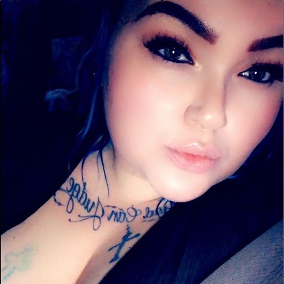 Meet your Posher, Cheyenne - Picture 3 of 5